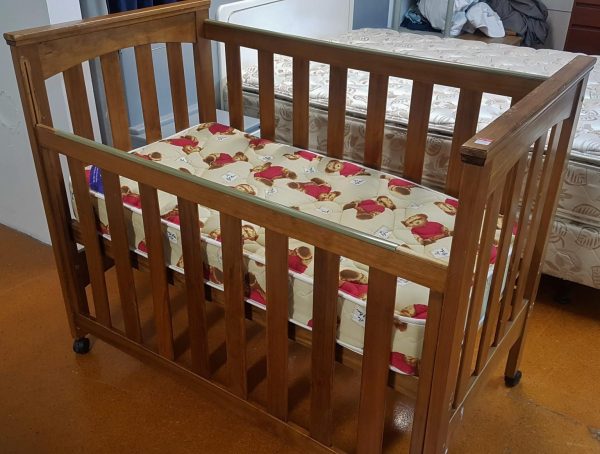 Baby factory cot outlet mattress