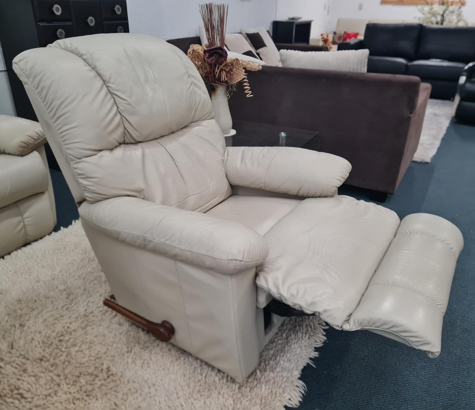 LaZBoy Genuine Leather 4Seater Rocker Recliner Lounge