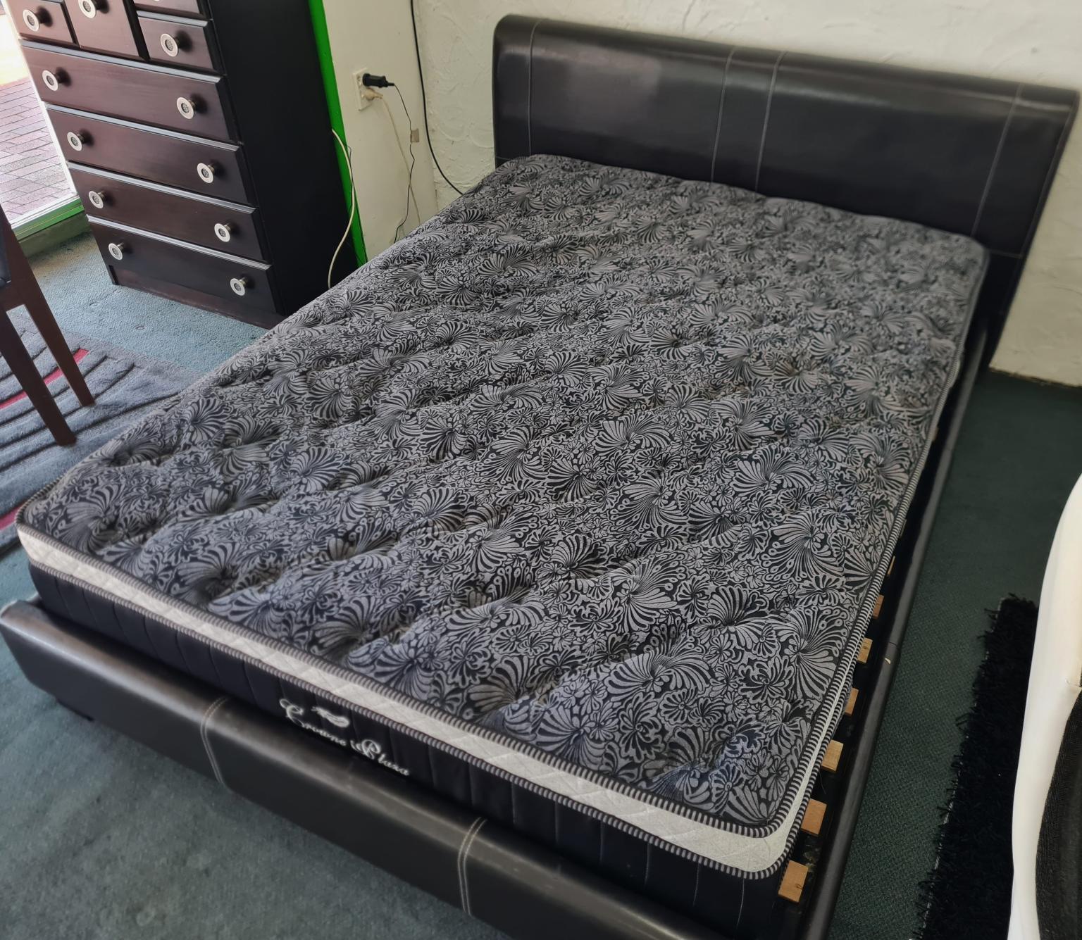 Crowne Plaza Queen Slat Bed Base, Headboard and Mattress Shop Zone