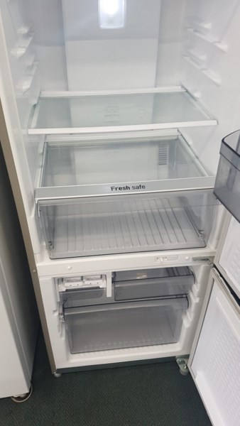 832582038.jpg