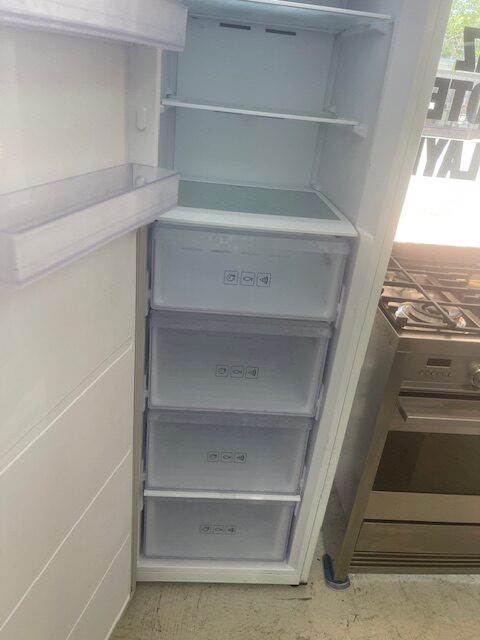 Samsung inside 2.jpg