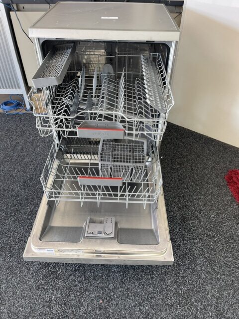 boschdishwasher open.jpg