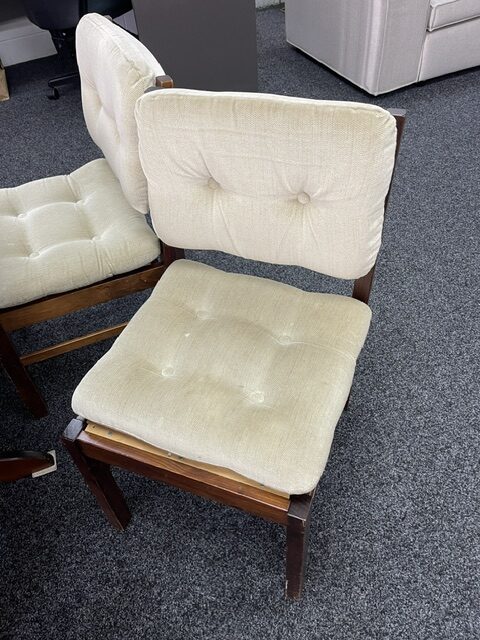 dining chair.jpg